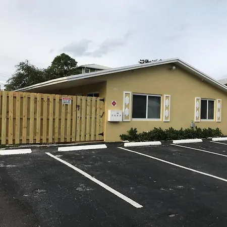 The Retreat 1 - Wilton Manors Apartment Fort Lauderdale Exterior photo