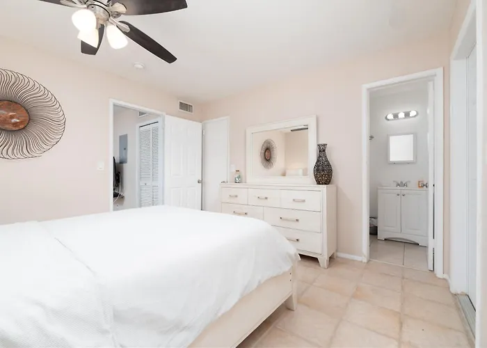 The Retreat 1 - Wilton Manors